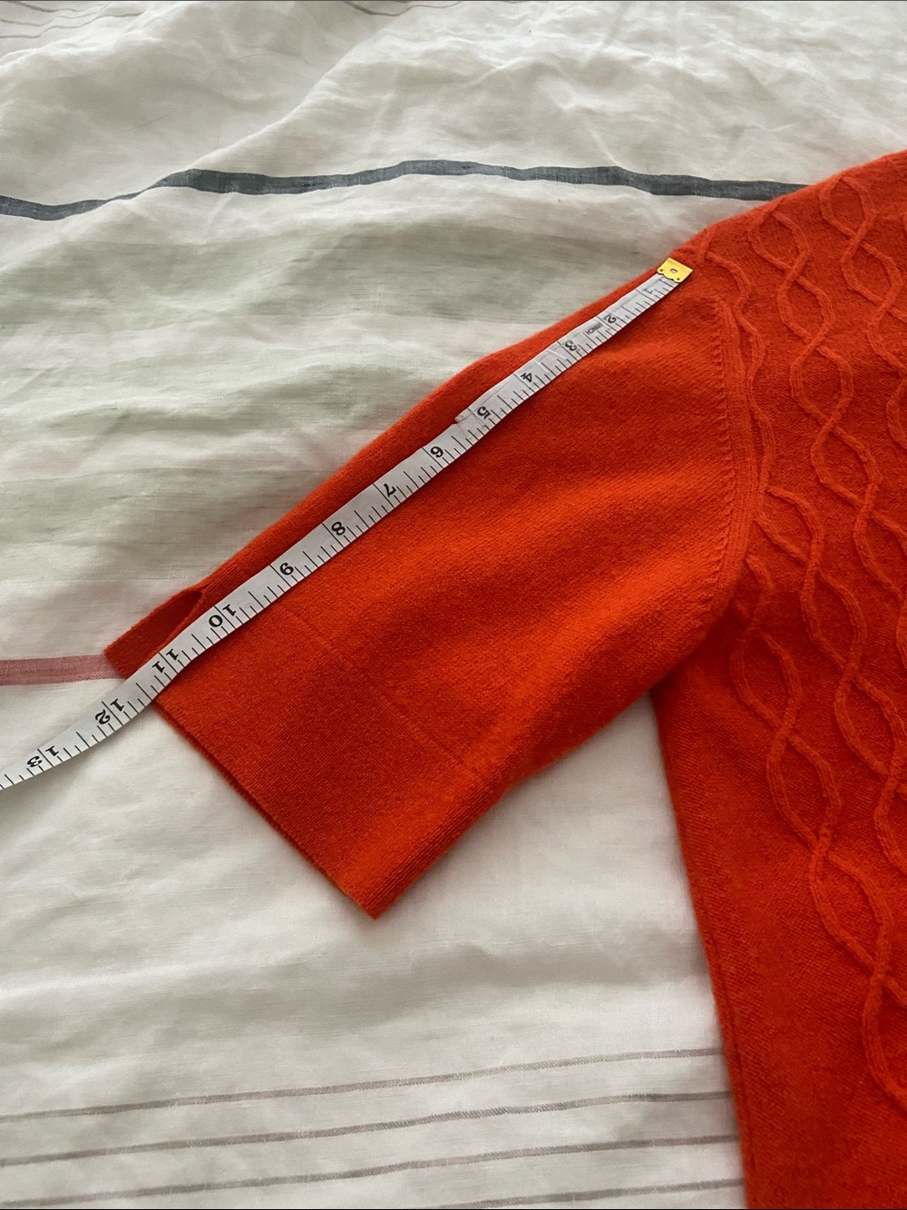 GUAUR Cashmere Cable Knit Short Sleeve Sweater in Bright Orange, Size Medium - Picture 11 of 12
